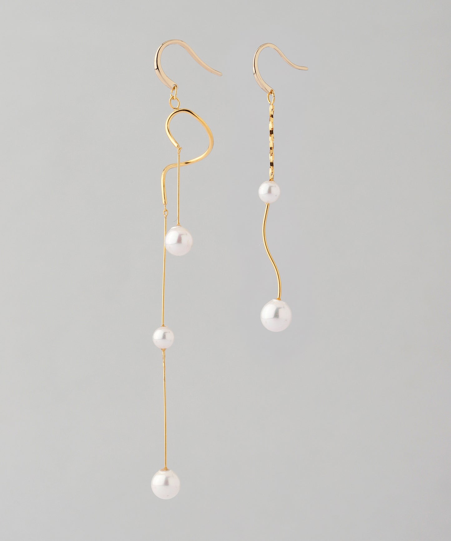 Pearl × Wavy line Asymmetrical Earrings[UMU][B]