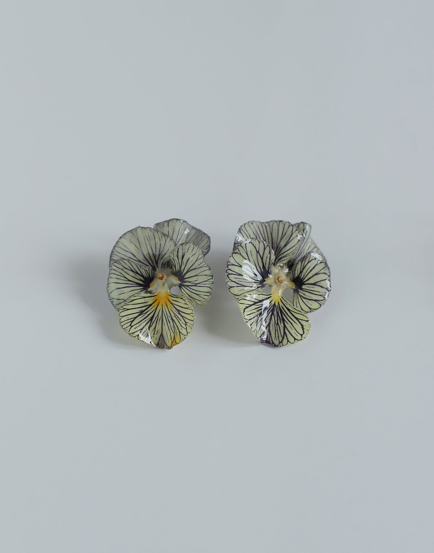 Flower Earrings [Viola (Tiger Eye)]