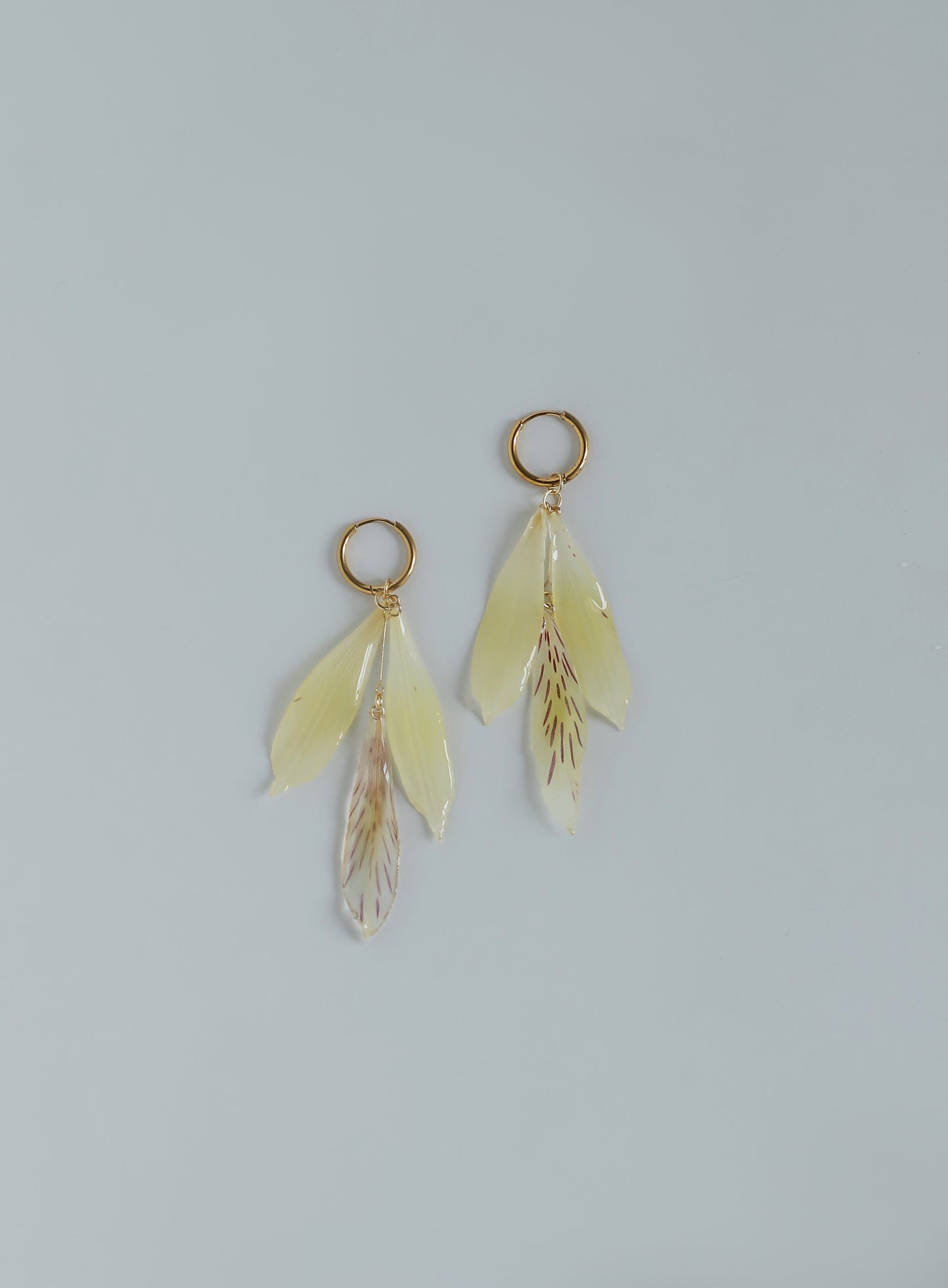 Flower Earrings [Alstroemeria]