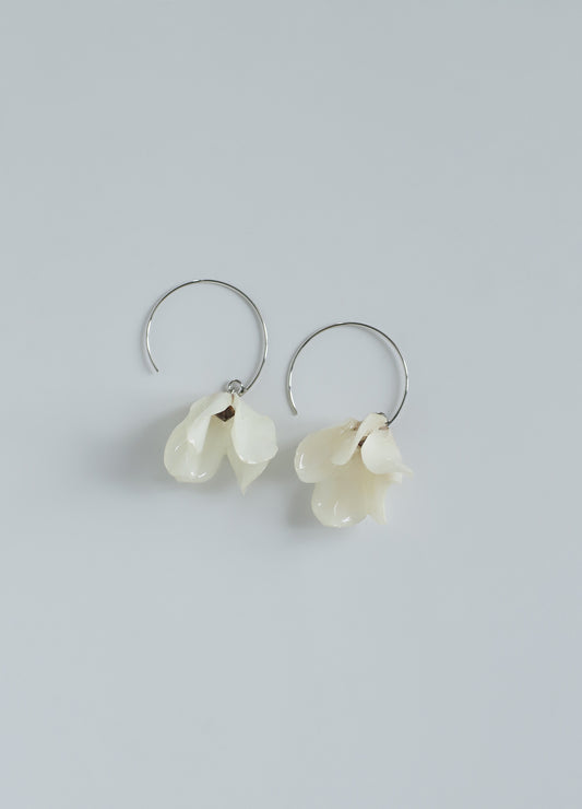 Flower Earrings [Cyclamen]