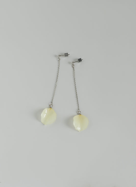 Flower Earrings [White Rose]