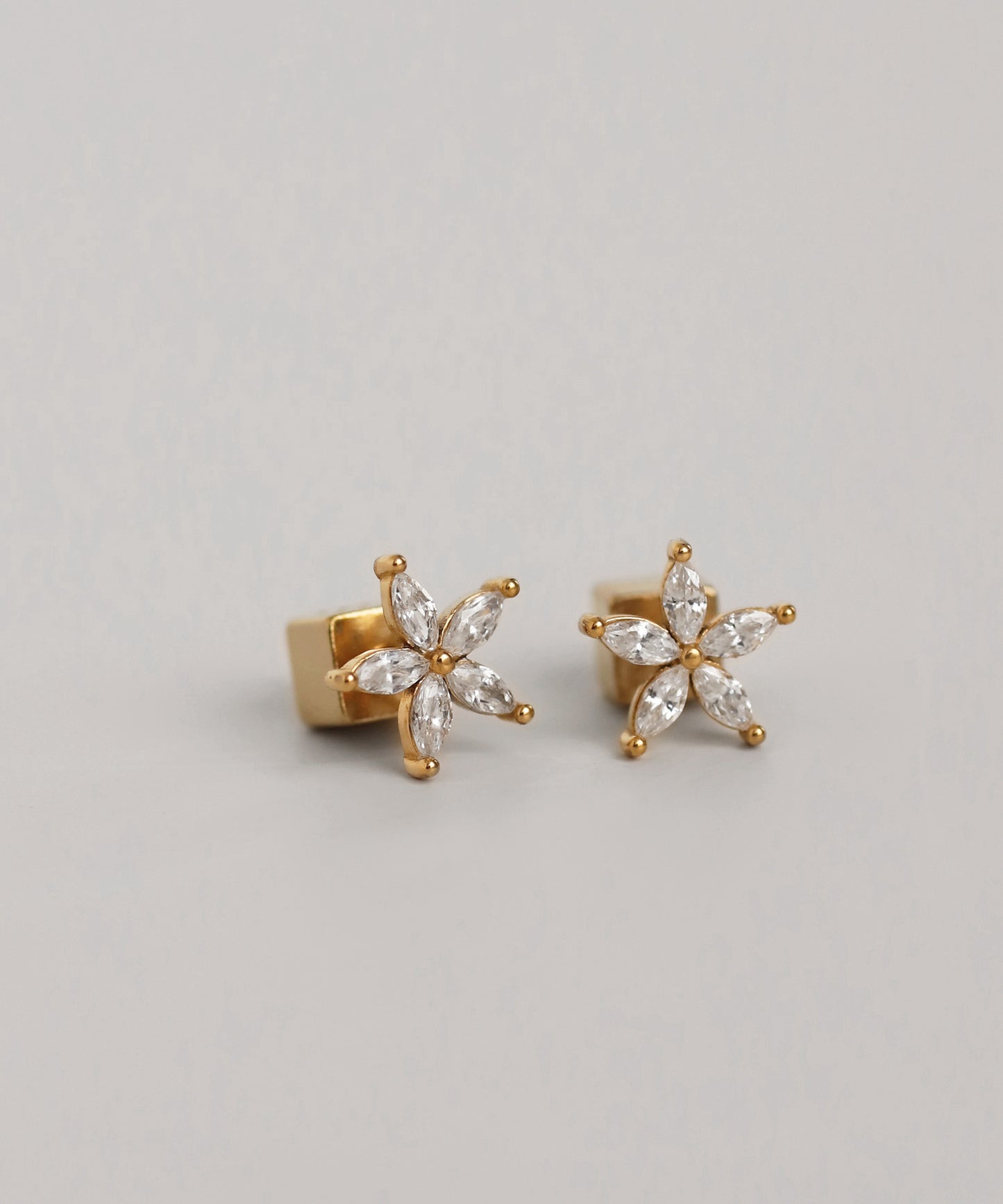 Bijou Flower Earrings [Stainless Steel]