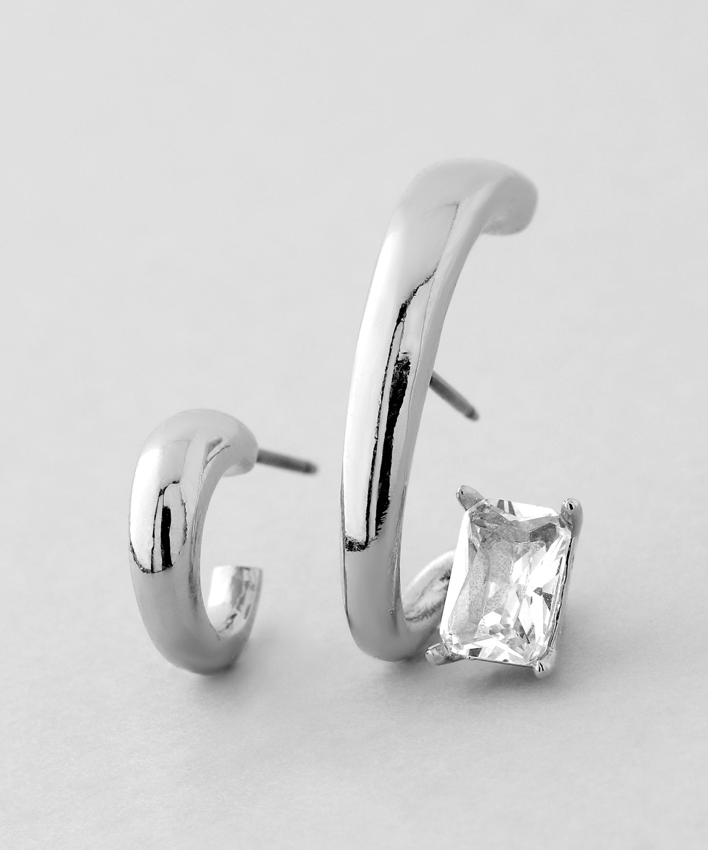 Square Bijou  Asymmetry Cuff Earrings