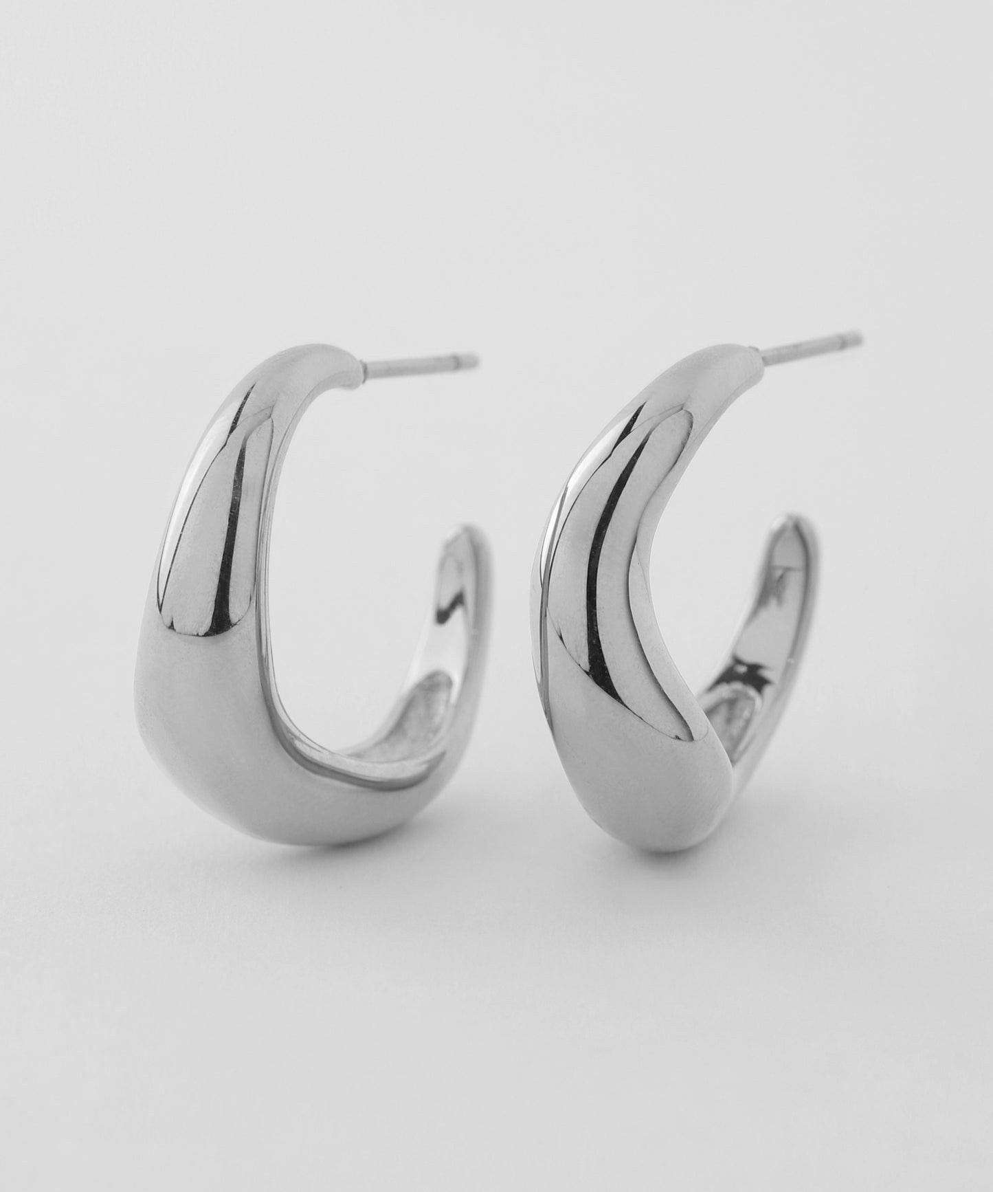 【Stainless Steel IP】Nuanced Hoop Earrings