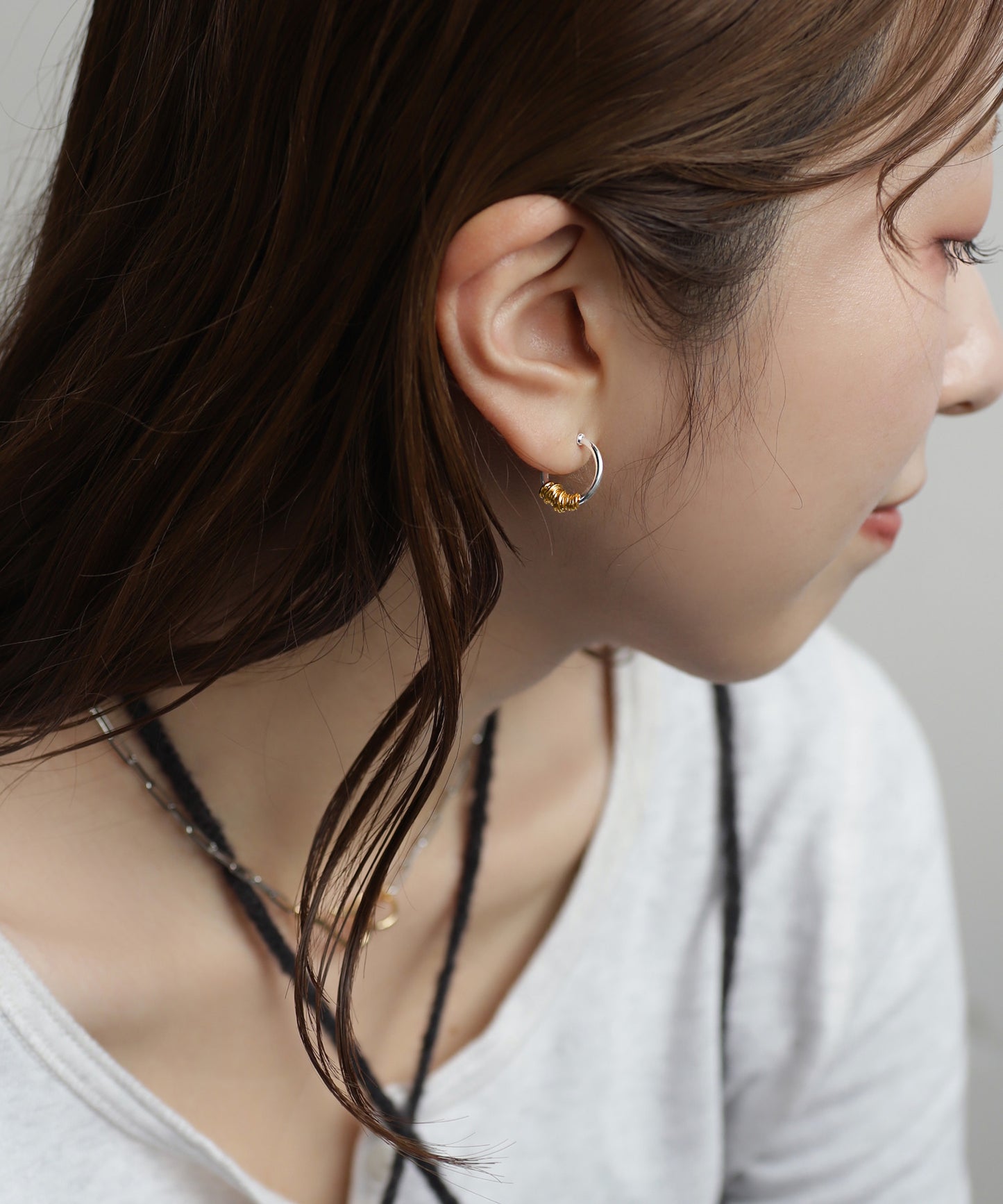 Mixed-Metal Coil Design Hoop Earrings