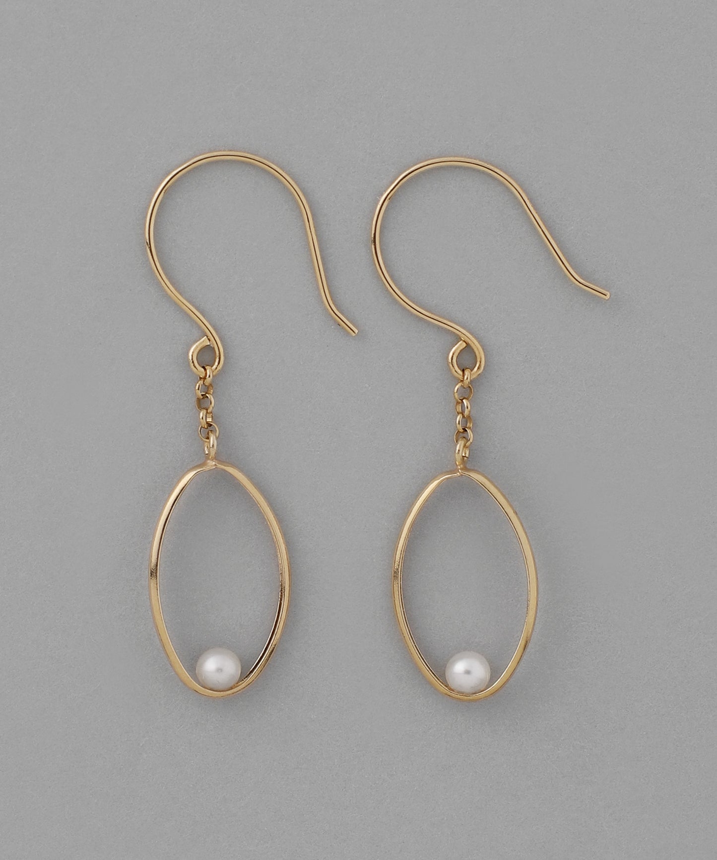 Freshwater Pearl x Oval Hook Earrings [10K]
