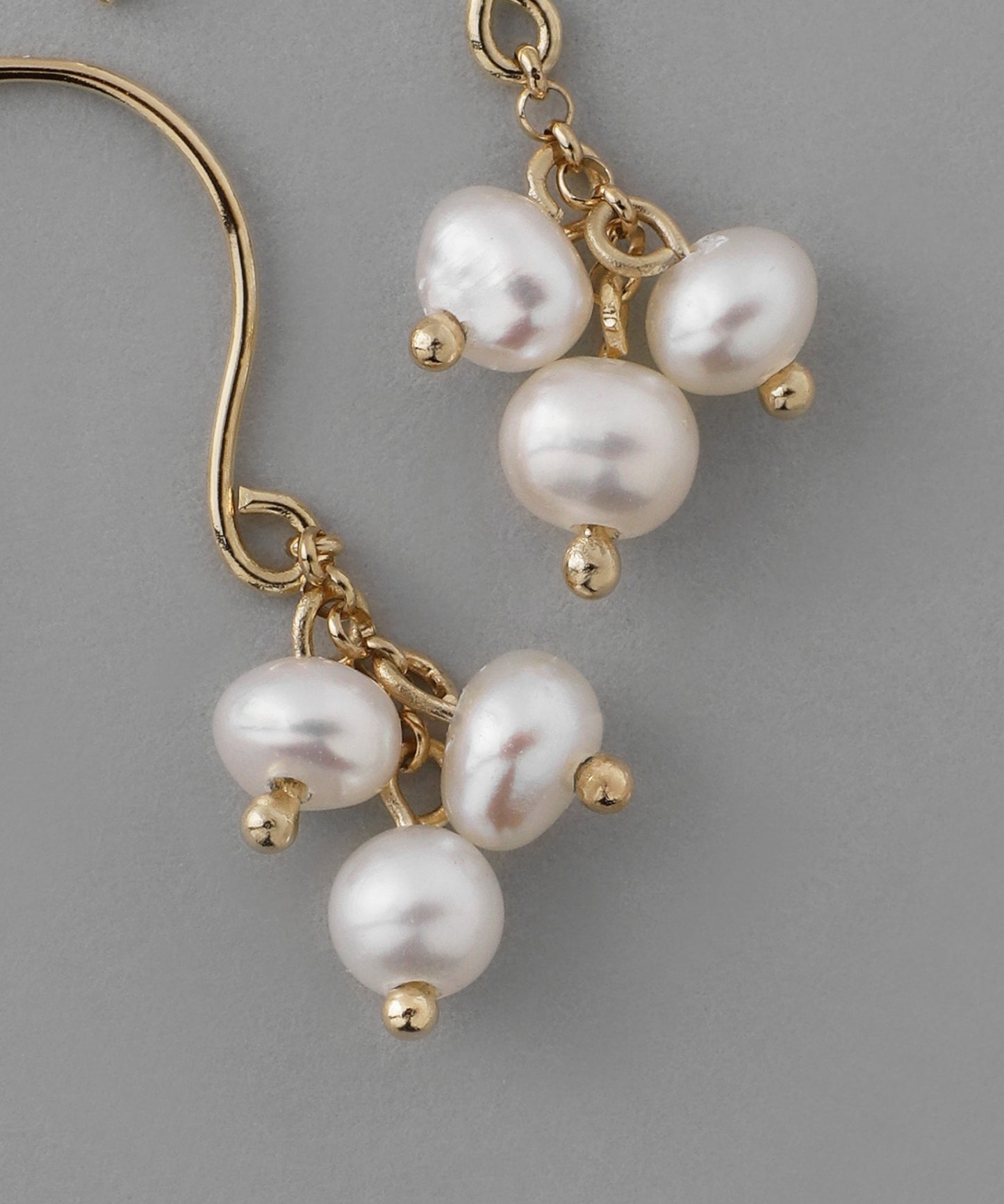 Freshwater Pearl Hook Earrings [10K]