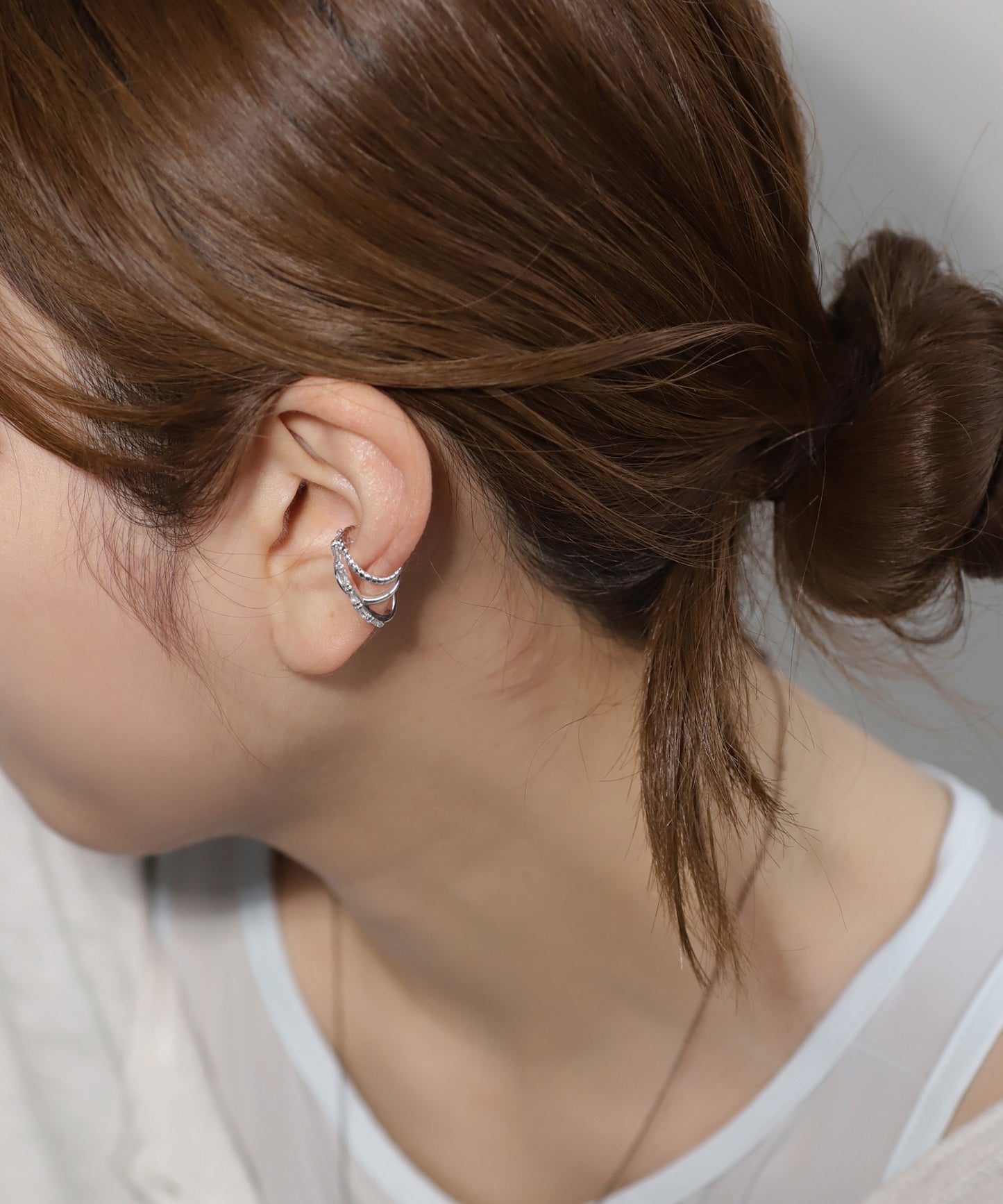 Bijou × Cross Line Ear Cuff