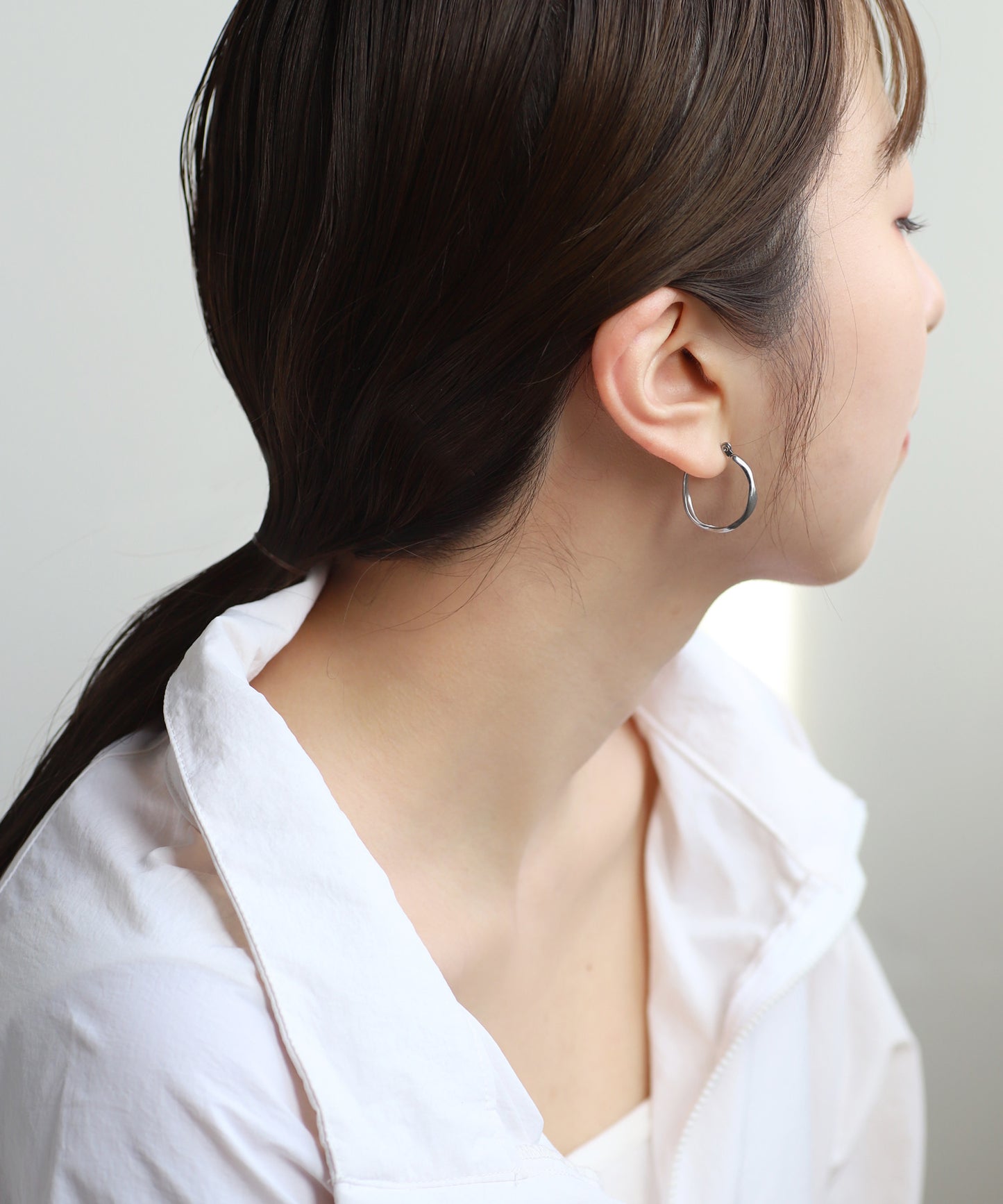 Nuance Metal Hoop Earrings [Stainless Steel]