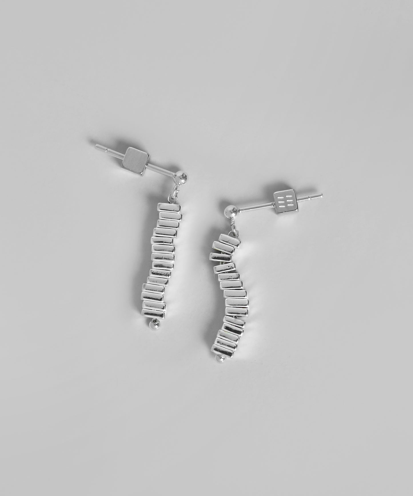 Square Bead Earrings [925 Silver]