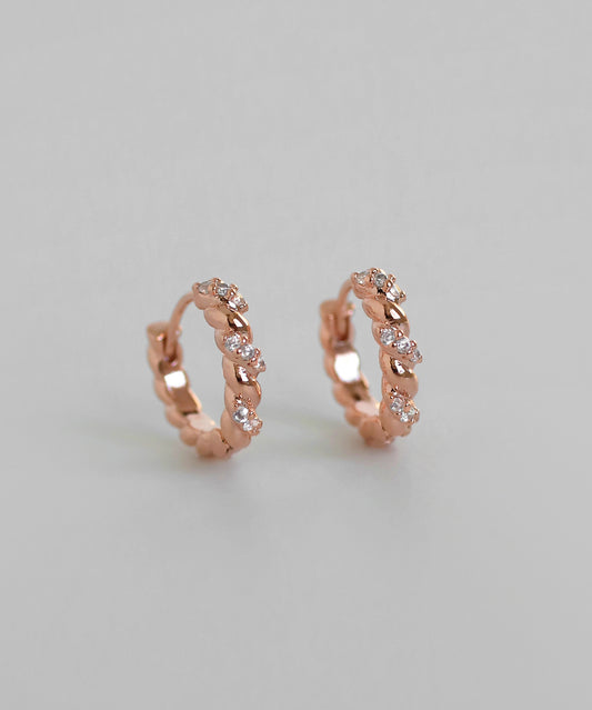 Bijou × Twist Hoop Earrings