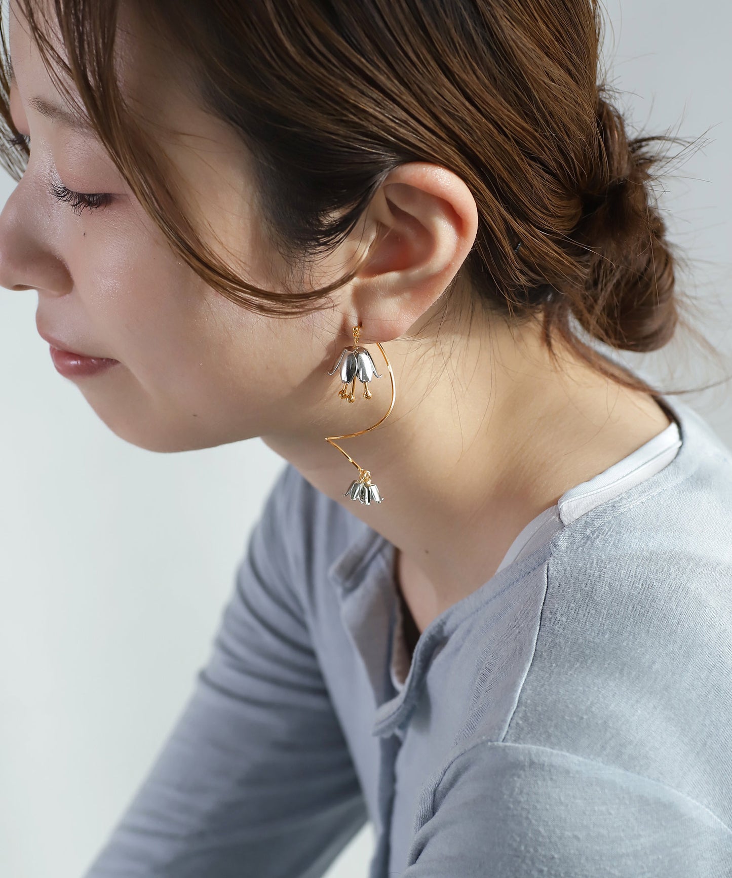 Two-Tone Flower Asymmetric Back Catch Earrings
