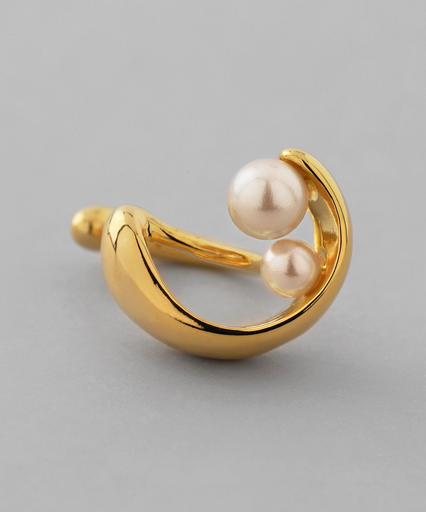 Pearl × Arch Clip On Earrings
