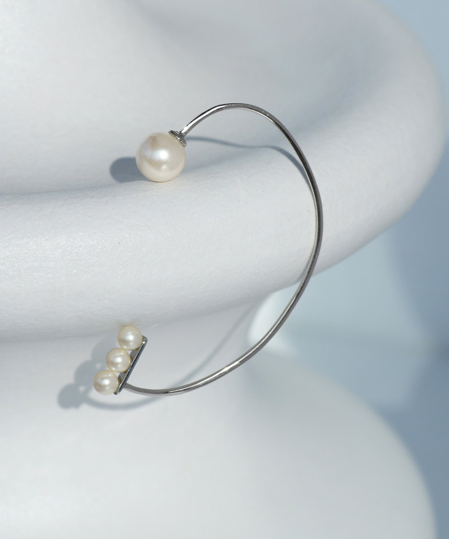 【CYAN'23 tie-up 】Pearl Ear Hook