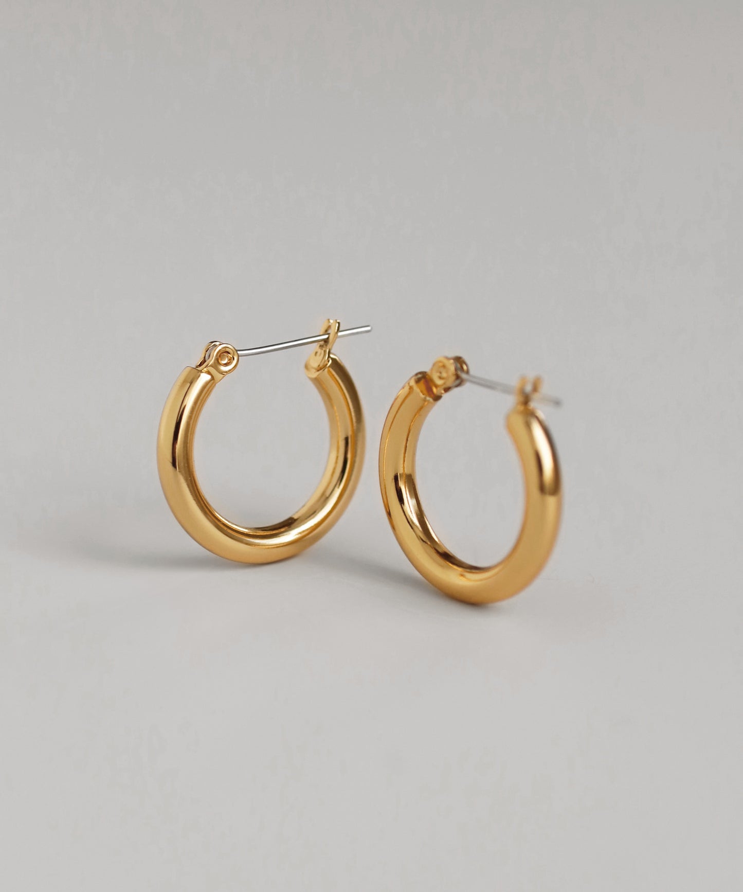 Metal Hoop Earrings [Stainless Steel]