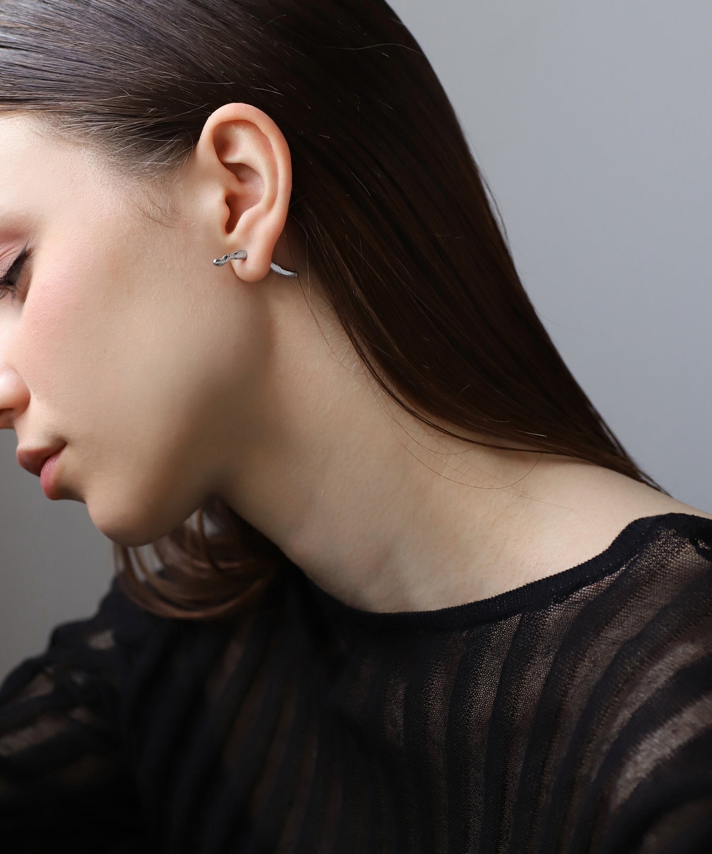 Gemstone × Arch Asymmetry Earrings [B]