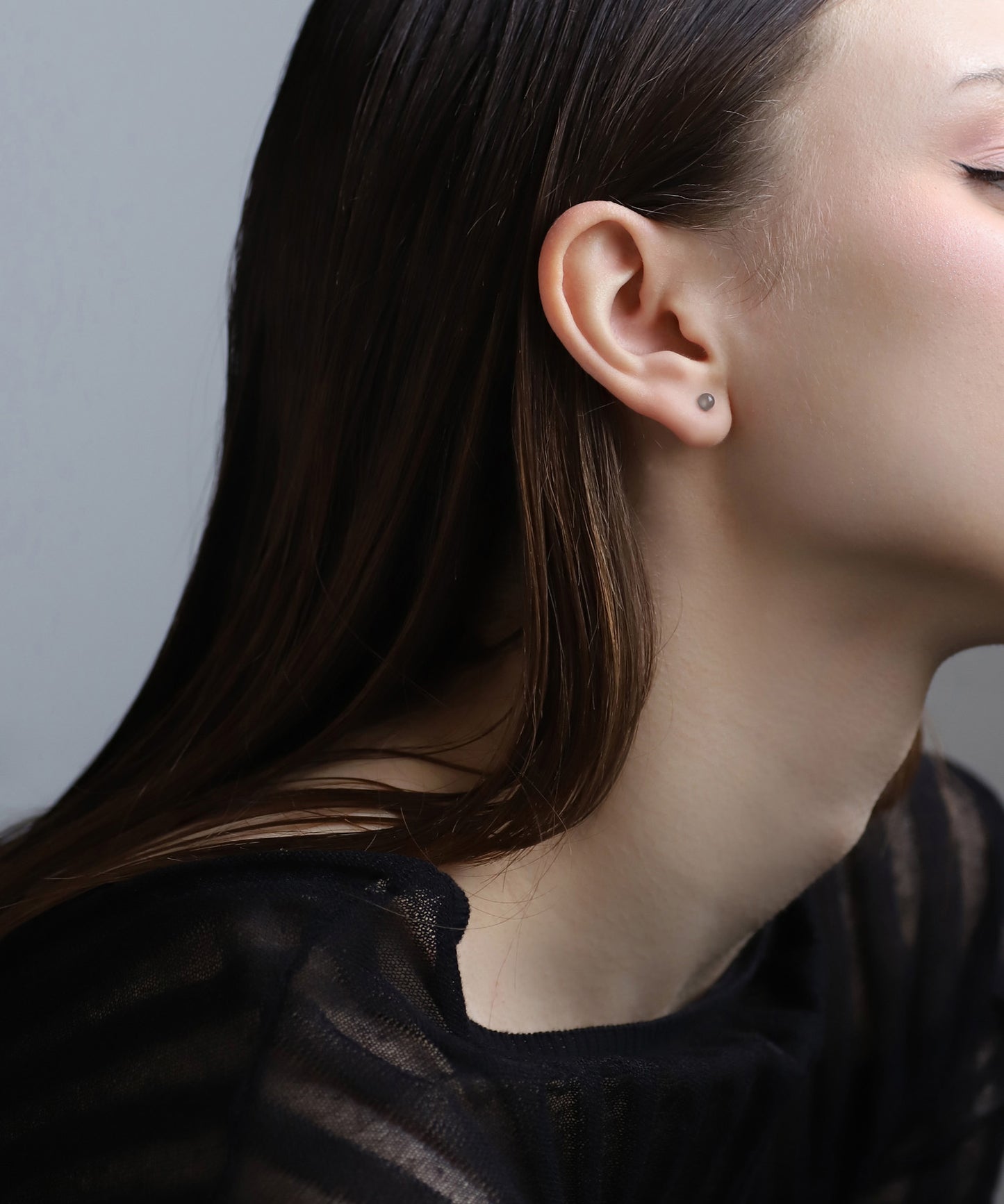 Gemstone × Arch Asymmetry Earrings [B]