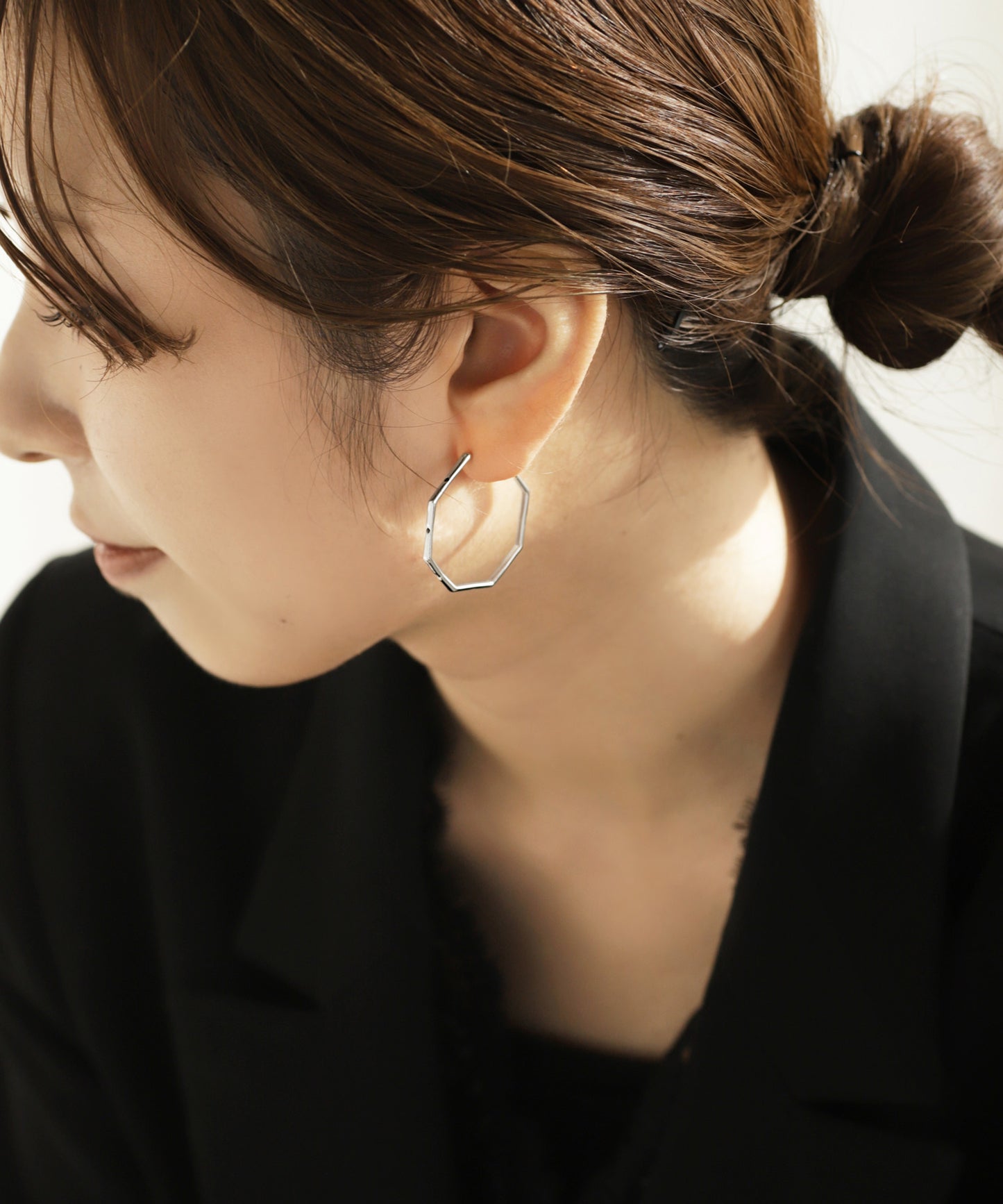 Zero Hoop Earrings [Bijou]