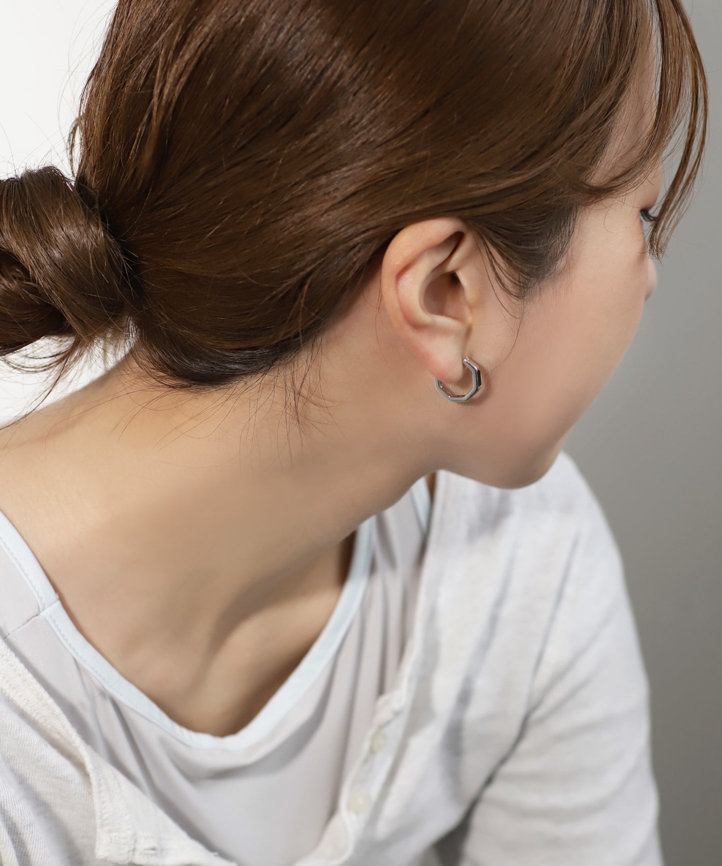 Zero Hoop Earrings [Gemstone]