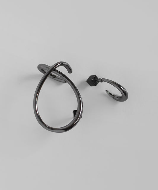 Loop Hoop Asymmetric Ear Cuff