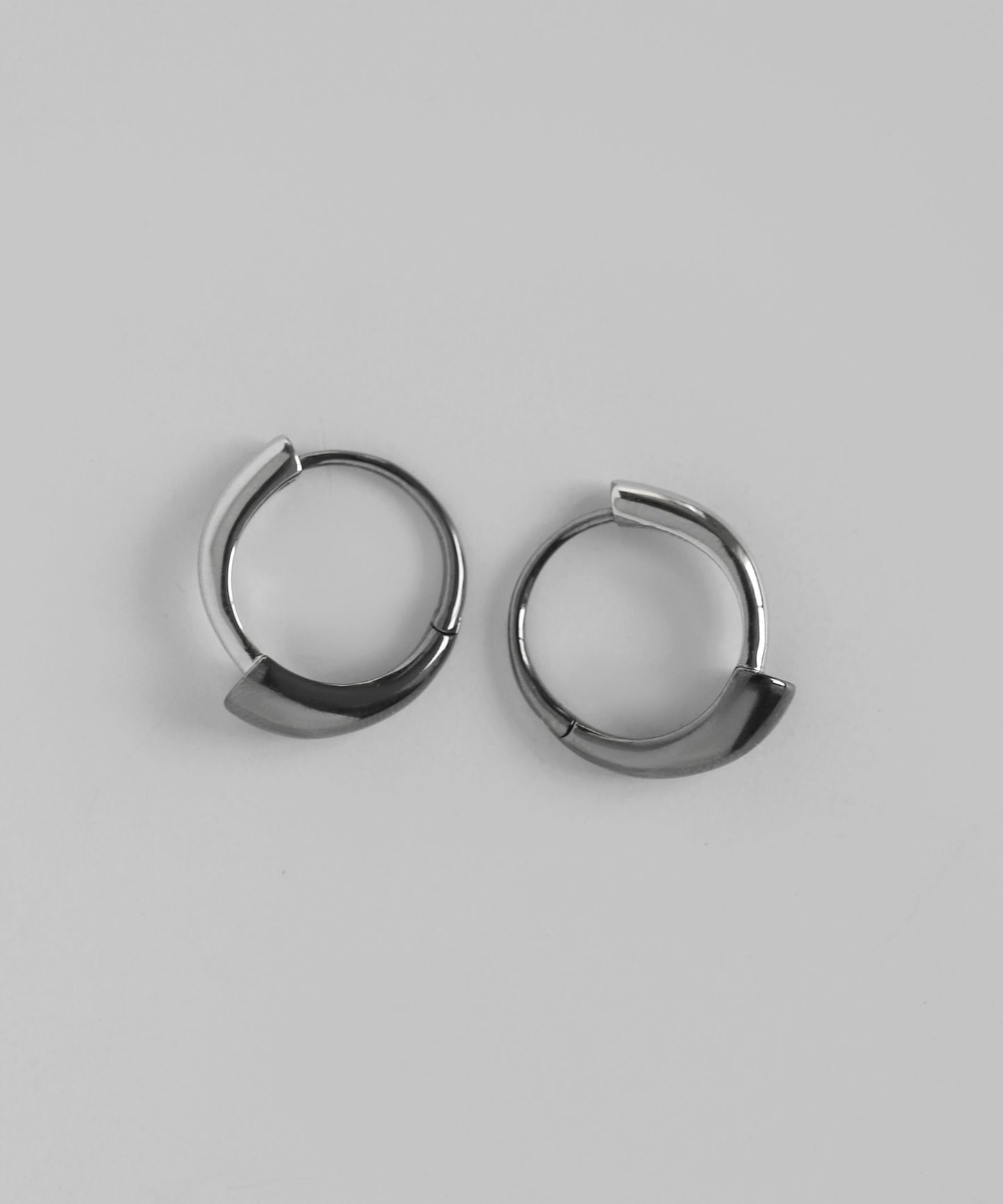 Seamless Hoop Earrings