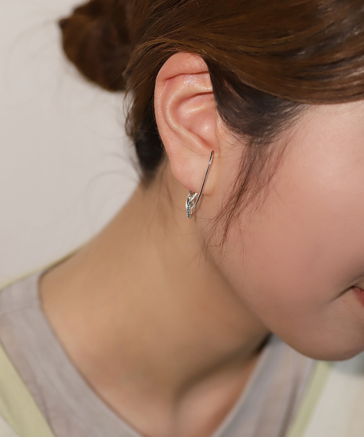 Color Bijou Loop Hoop Earrings