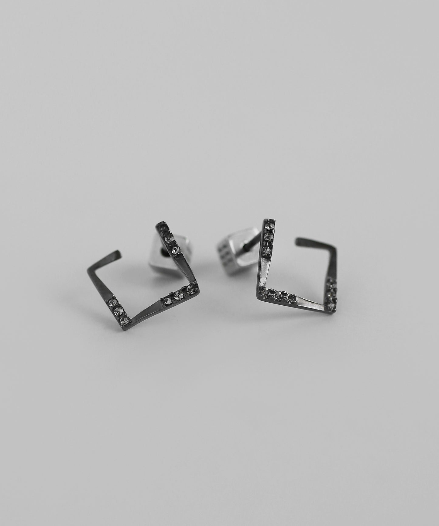 Bijou × Square Line Earrings [925 Silver]