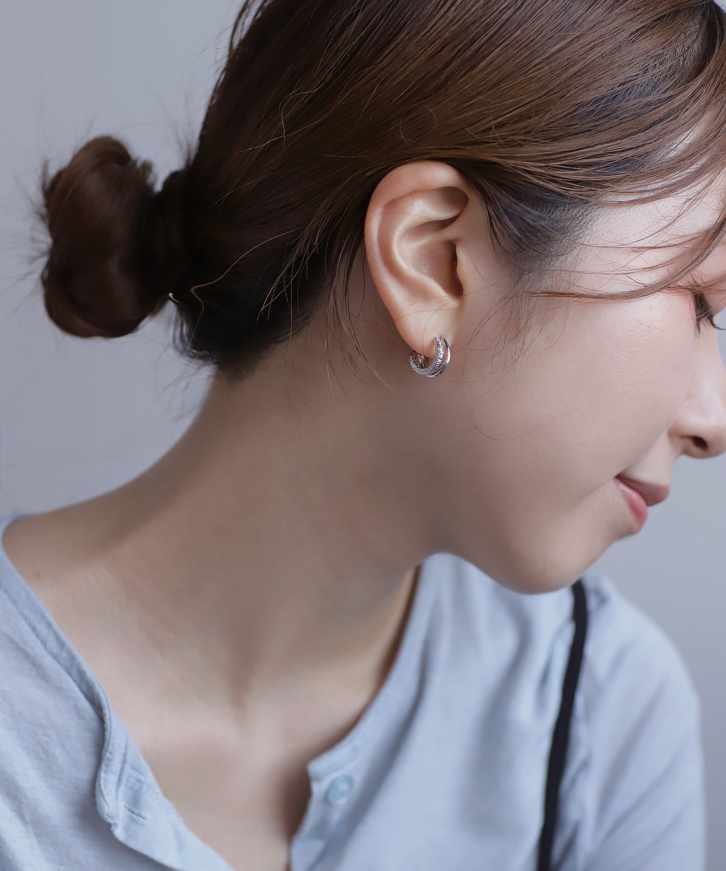 Seamless Hoop Earrings