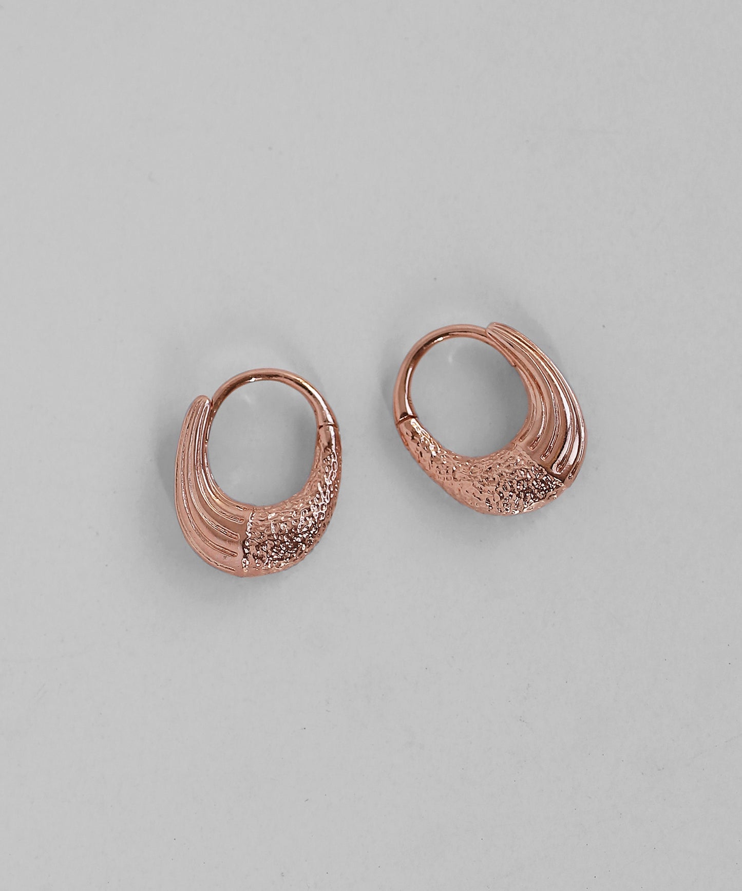 Seamless Hoop Earrings