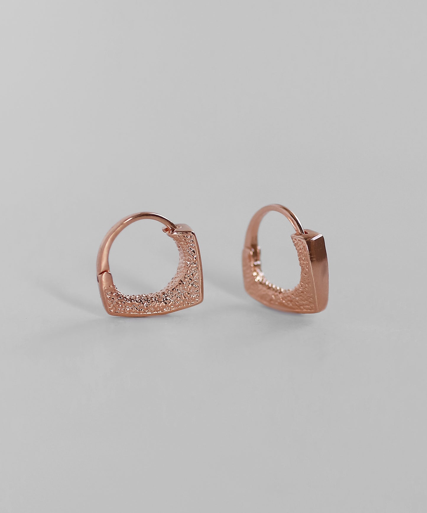 Seamless Hoop Earrings