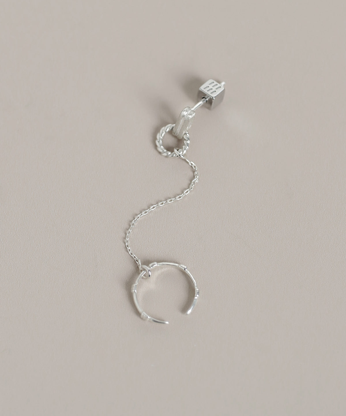 Chain Ear Cuff Earrings [925 Silver]
