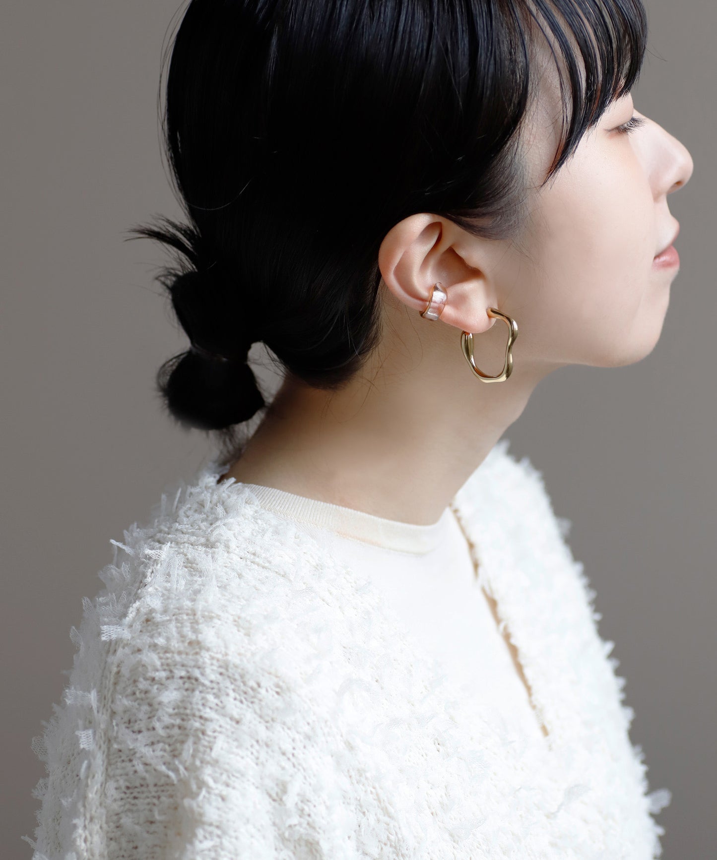 Glass × Gold Frame Ear Cuff [Apricot]