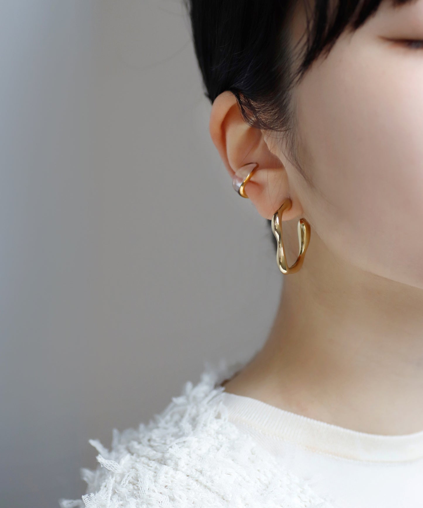 Glass × Gold Frame Ear Cuff [Apricot]