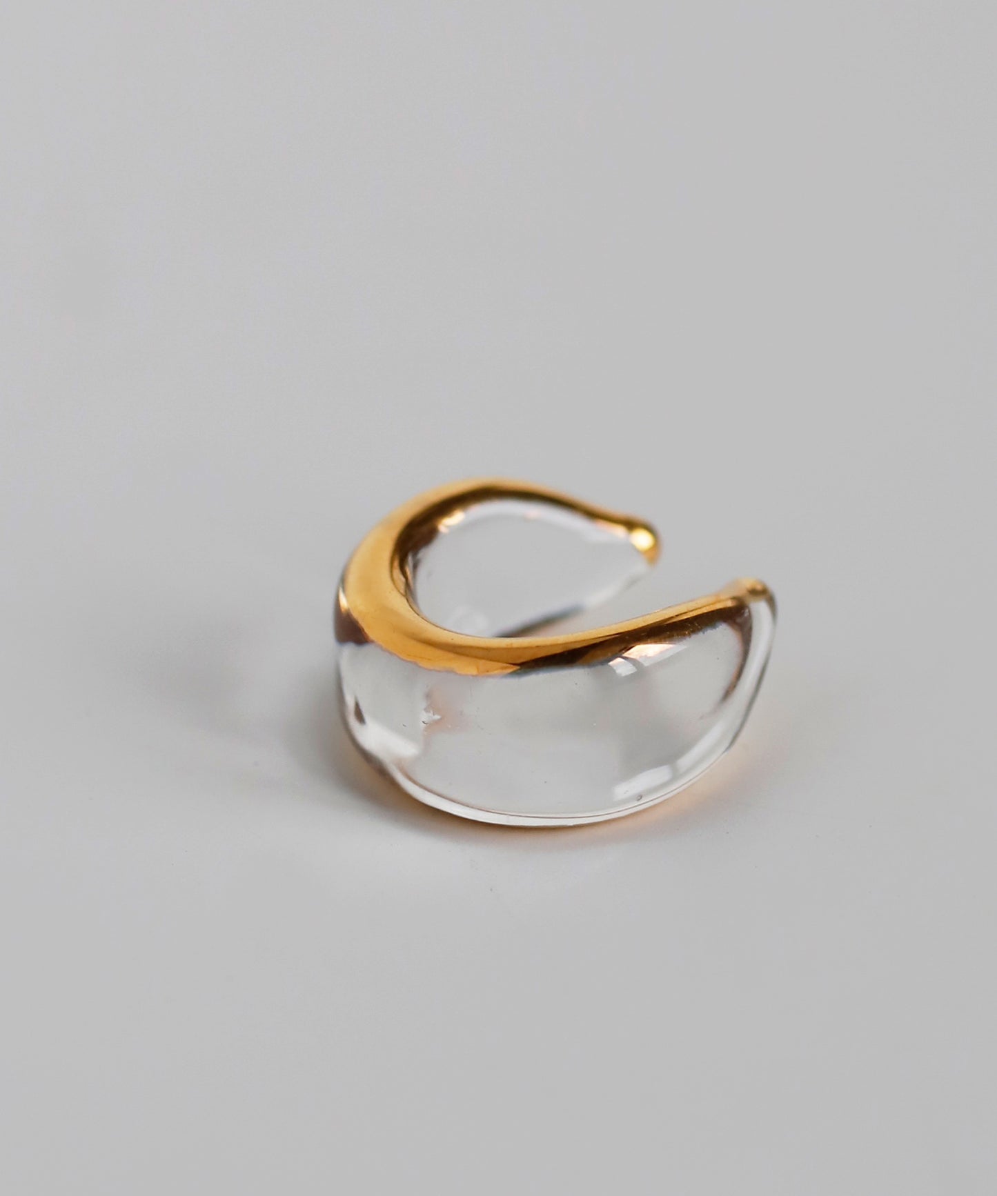 Glass × Gold Frame Ear Cuff [Apricot]