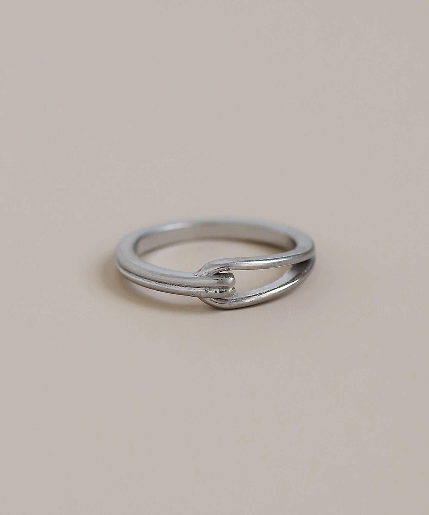 Metal Knot Ring [Stainless Steel]