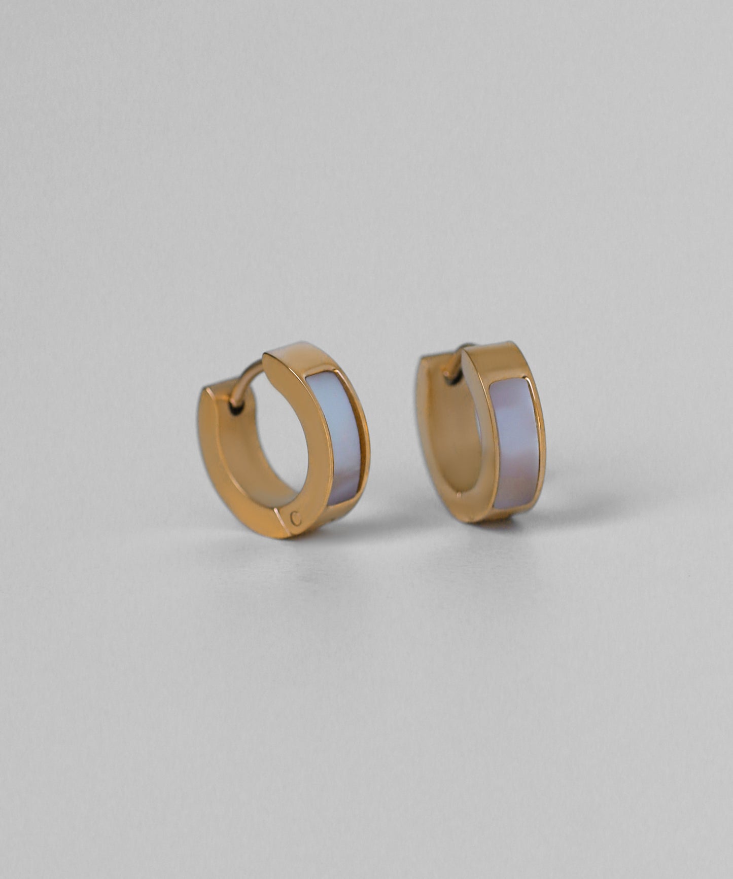 Shell Hoop Earrings [Surgical Stainless Steel]