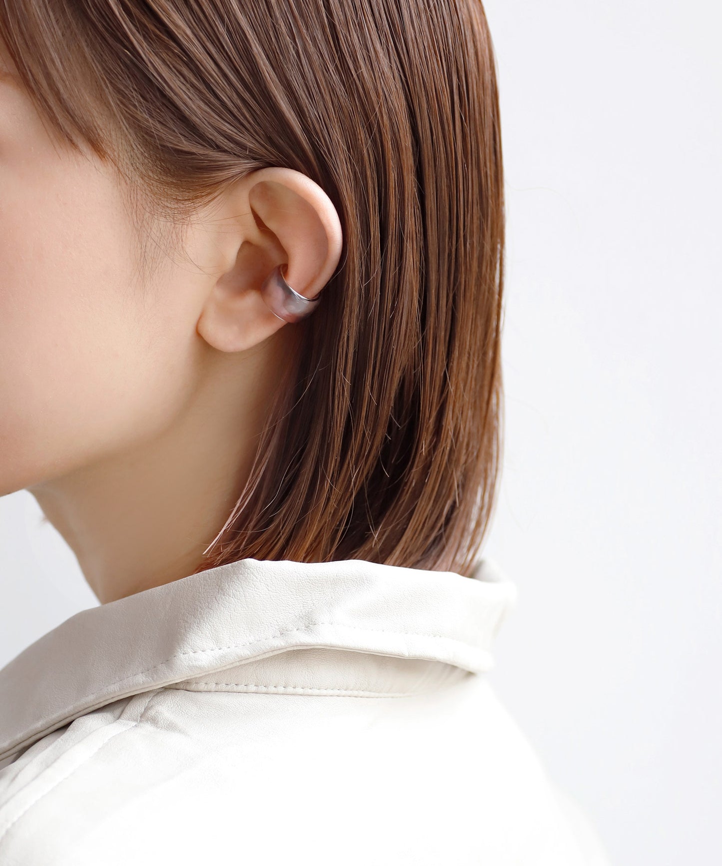 Clear Color Wide Ear Cuff [Apricot]