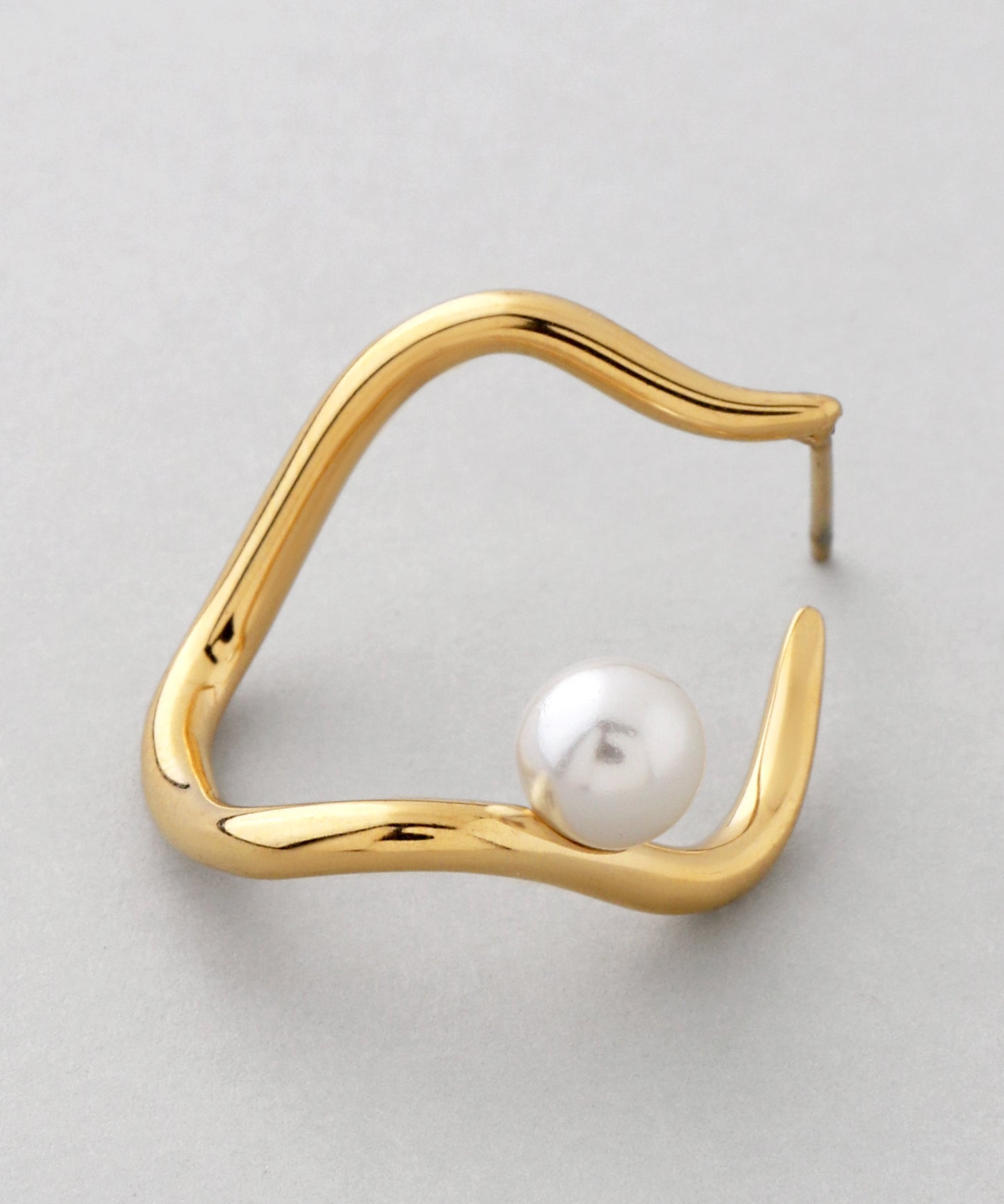 【Stainless Steel IP】Pearl × Nuance Line Earrings