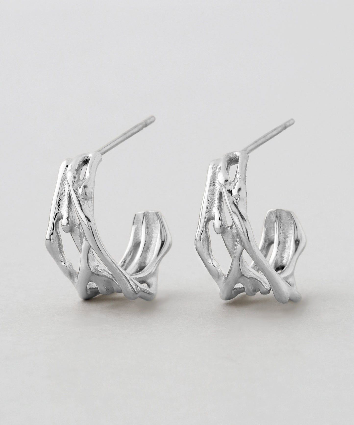 【Stainless Steel IP】Design Hoop Earrings