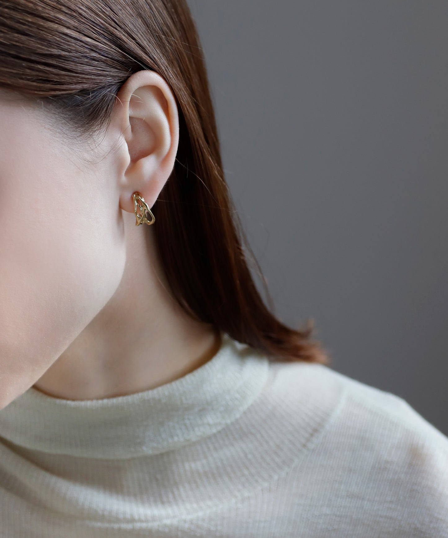 【Stainless Steel IP】Design Hoop Earrings