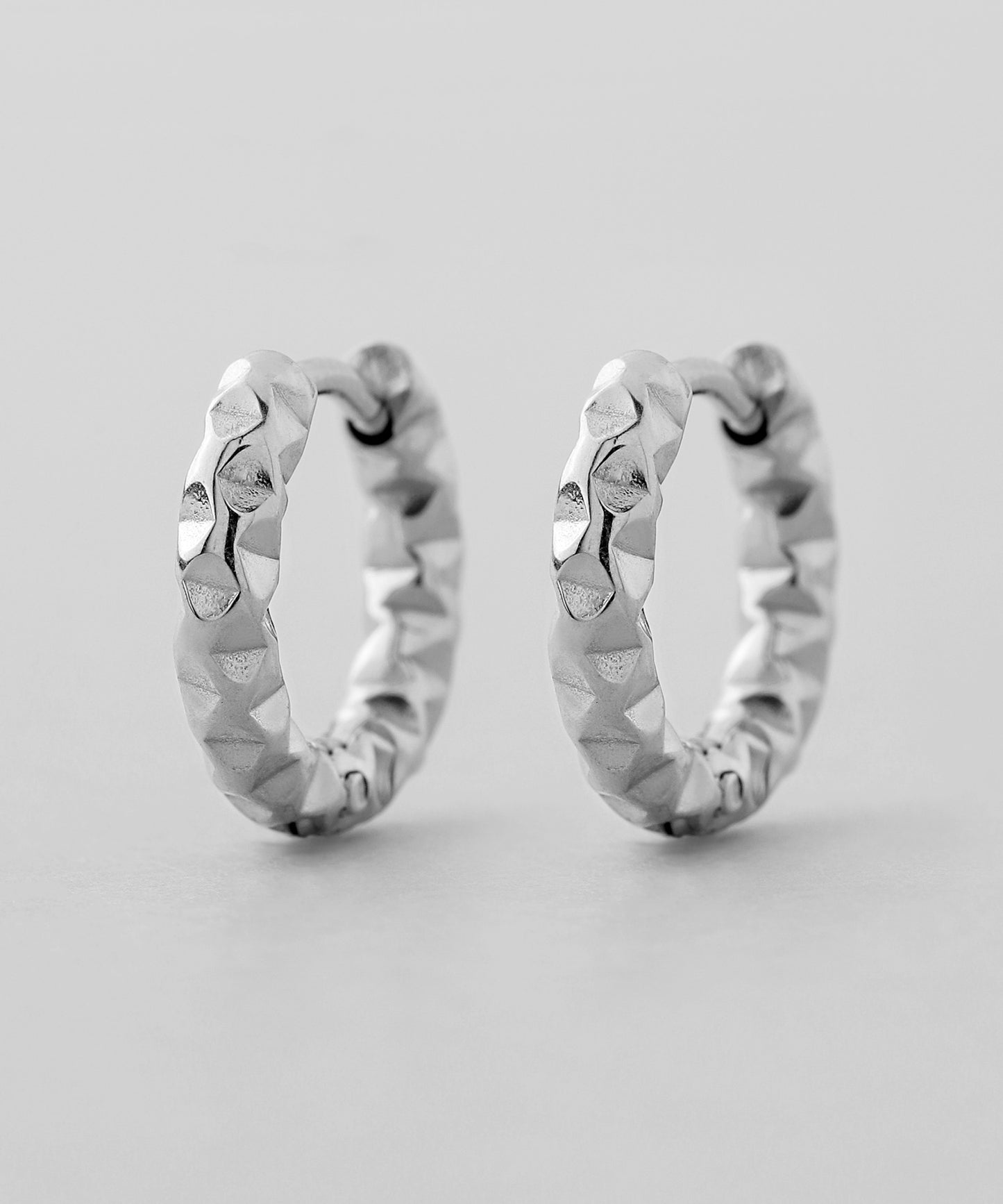 【Stainless Steel】Bumpy Hoop Earrings