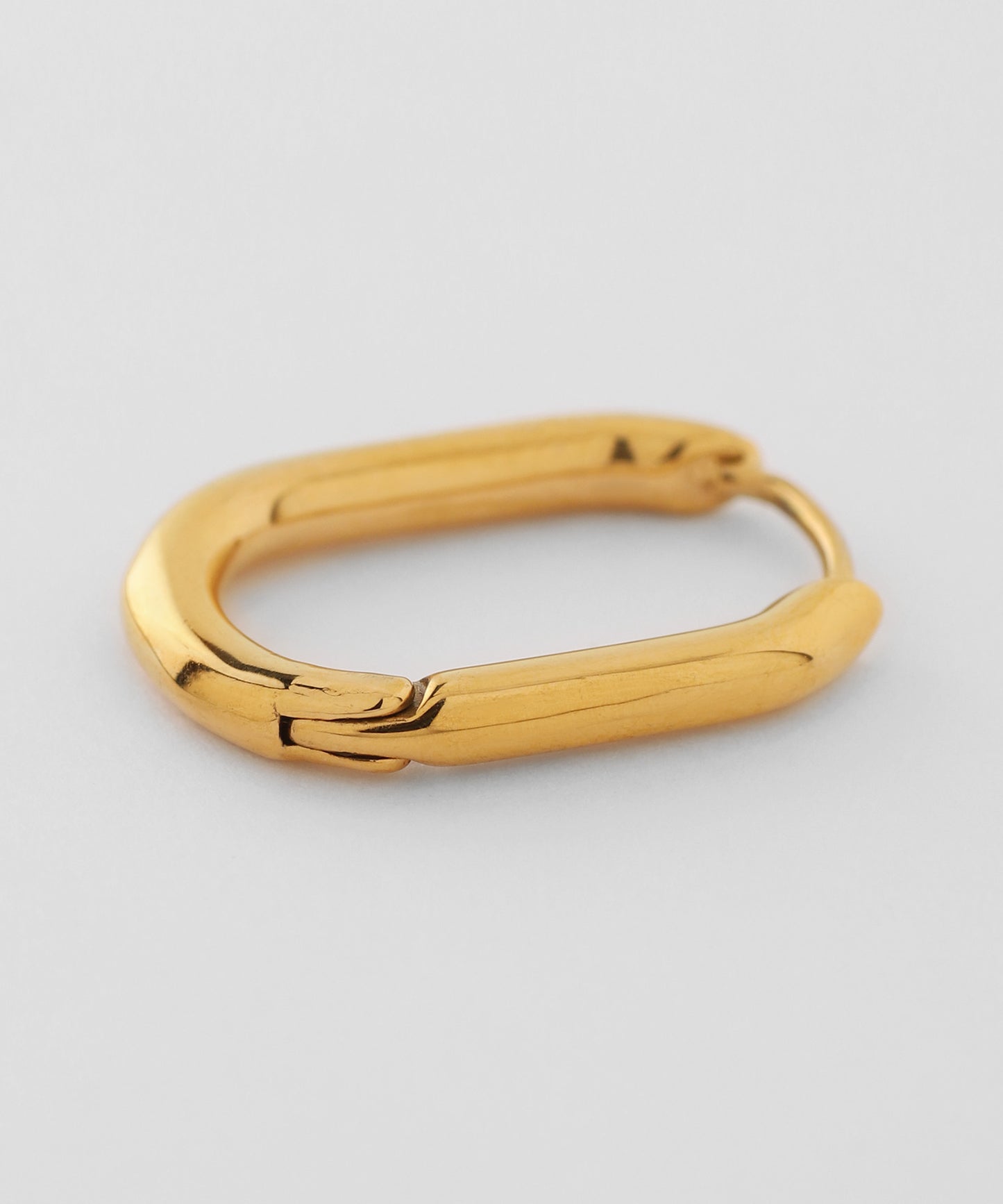 【Stainless Steel IP】Oval Hoop Earrings