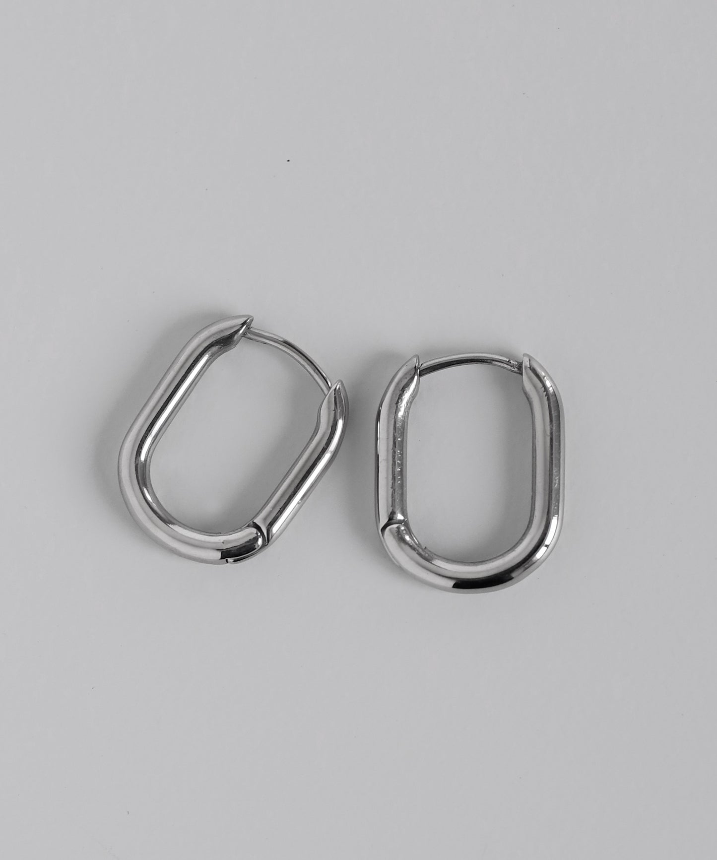 【Stainless Steel】Oval Hoop Earrings