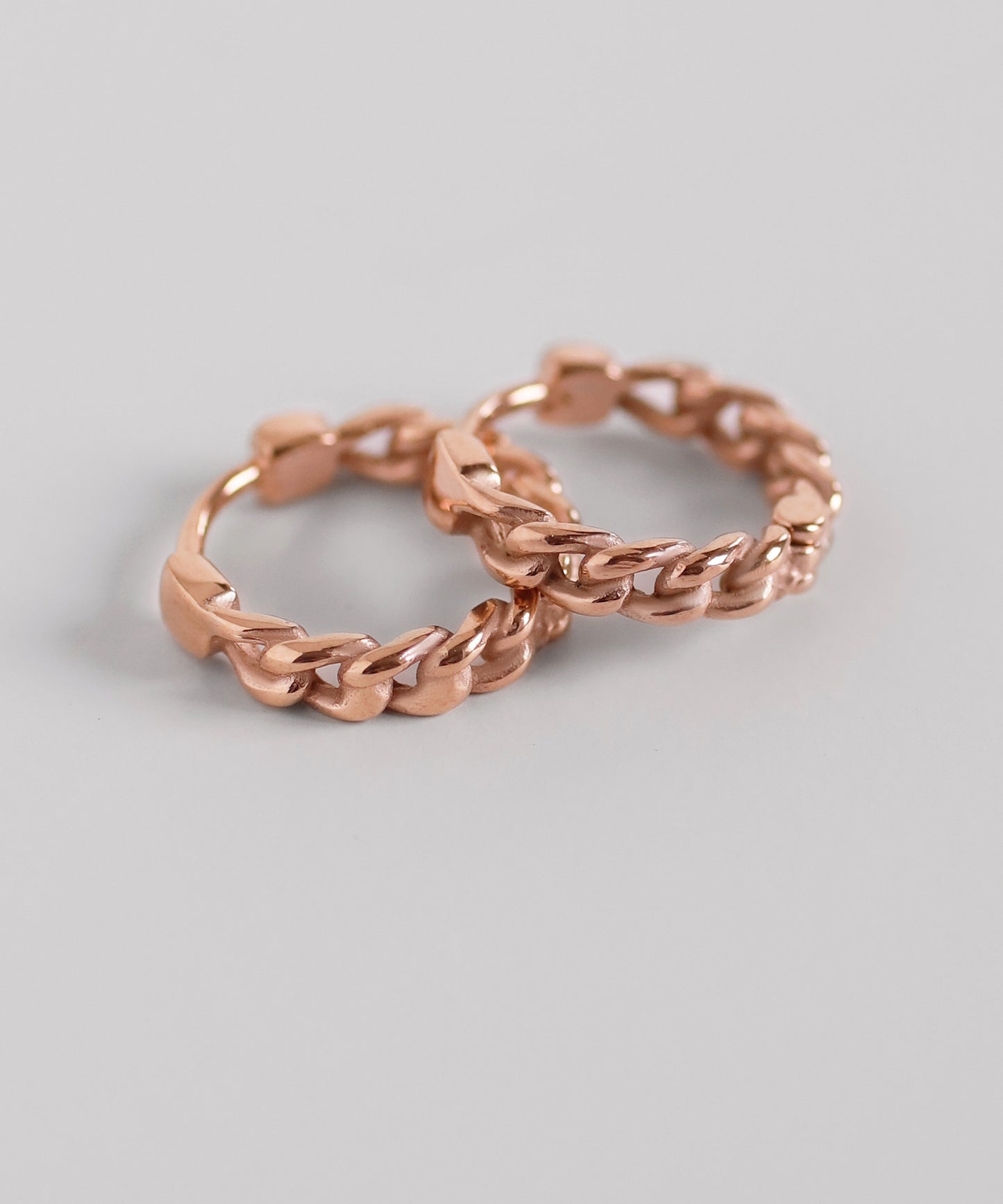 【Stainless Steel IP】Chain Motif Hoop Earrings