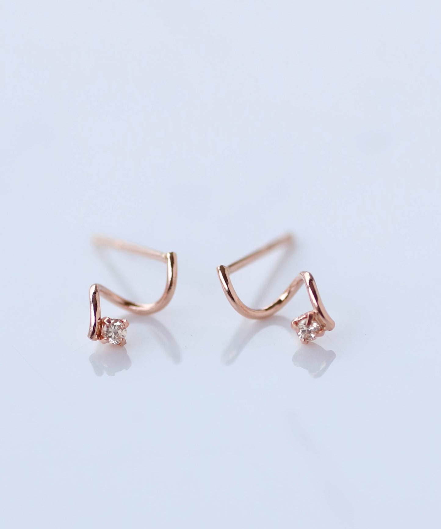 Bijoux × Curl Line Earrings[10K]