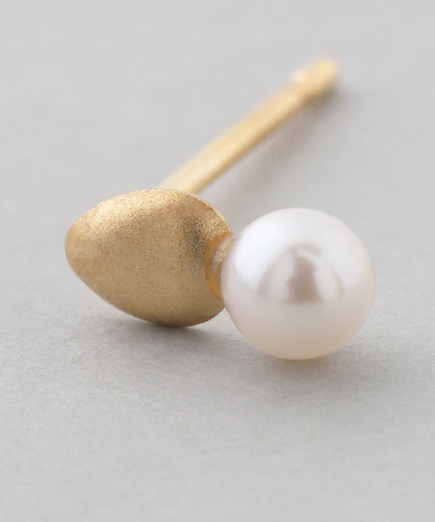 Freshwater Pearl Earrings[[K10]