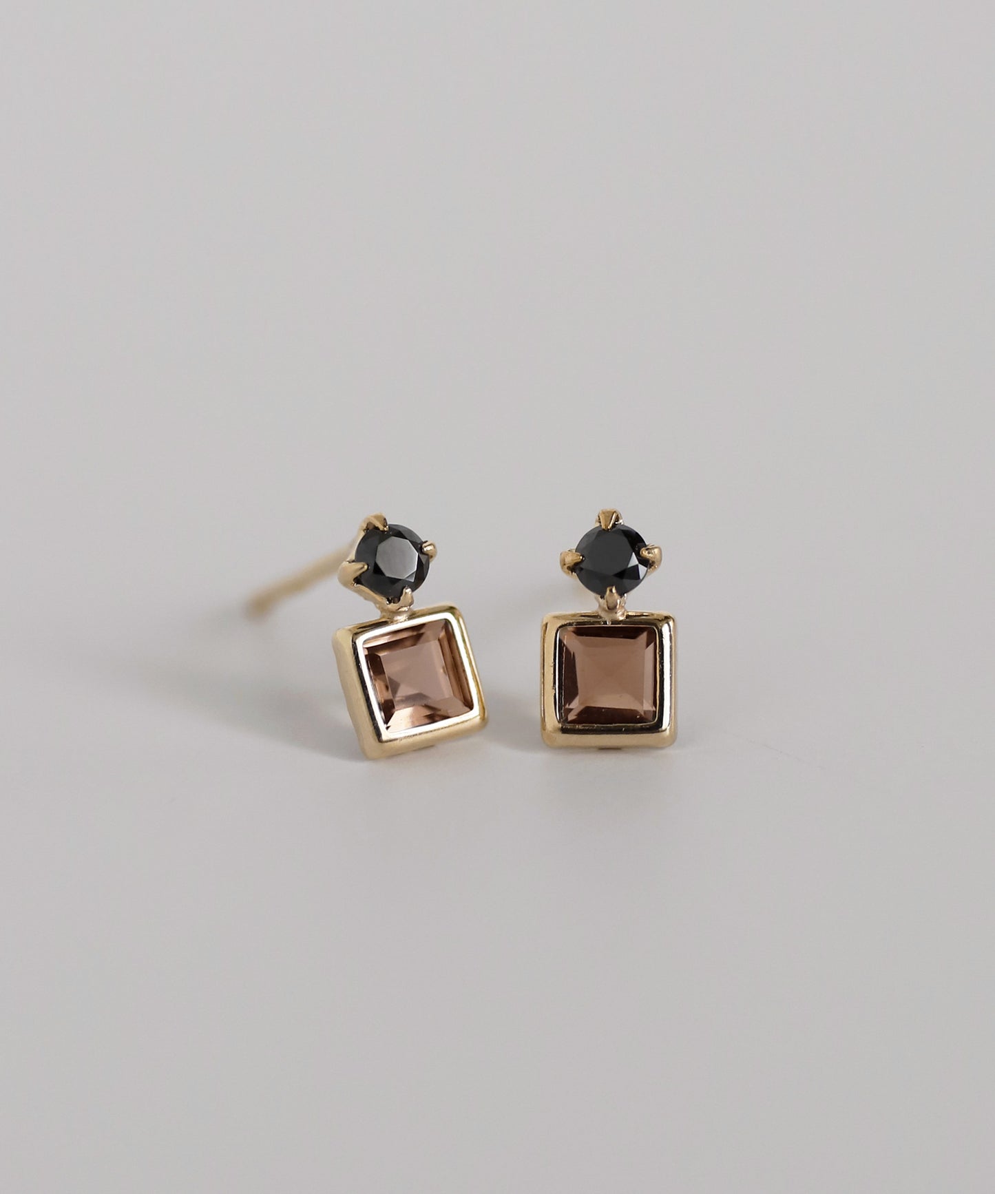 Gemstone Earrings[10K]