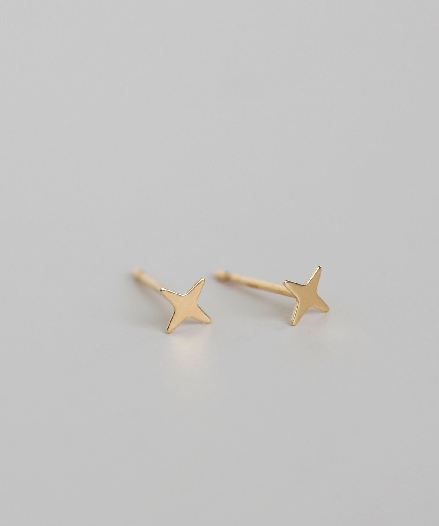 Star Earrings [10K] [Online Limited]