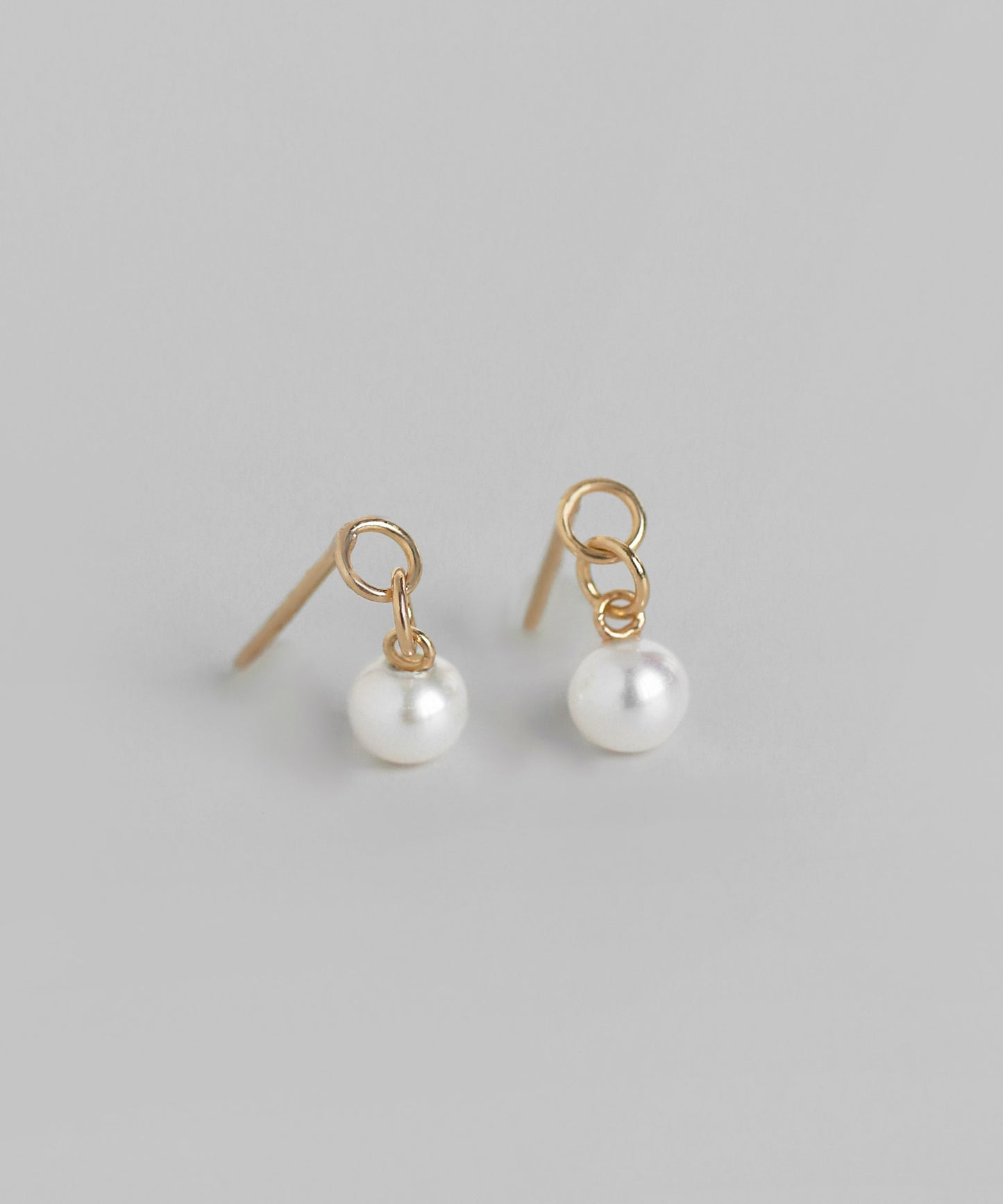 [Eligible for Gift] Freshwater Pearl Earrings [10K]