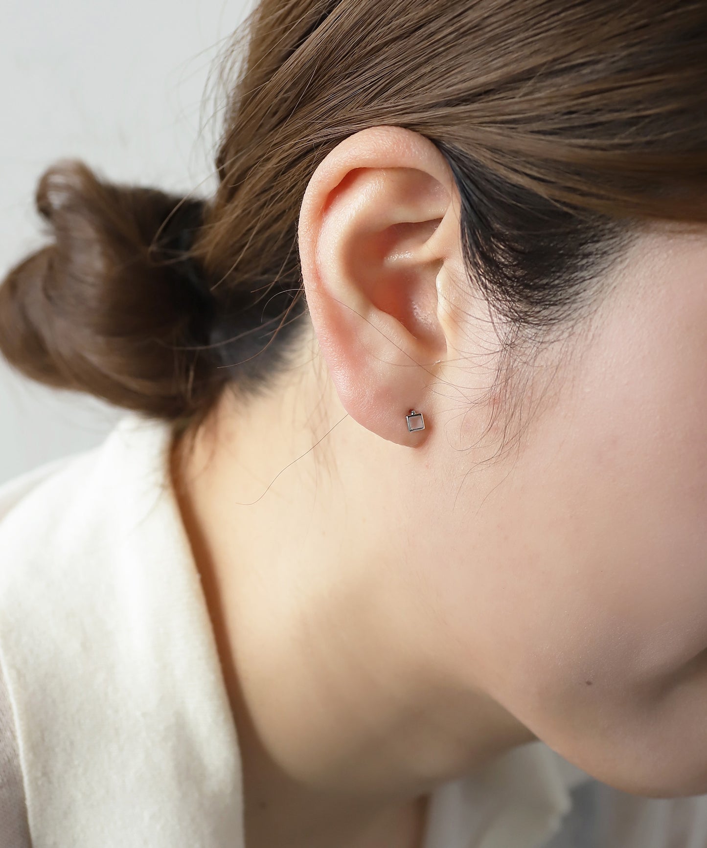 Gemstone Asymmetric Earrings [925 Silver]